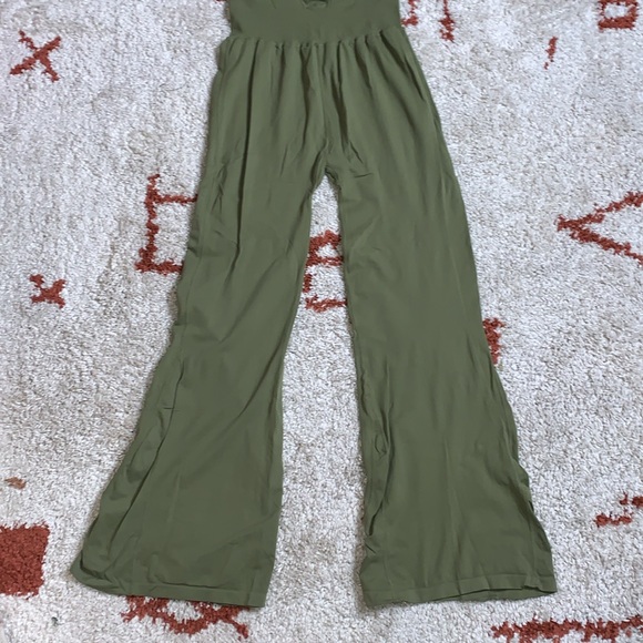 NWOT- Free People MVMT The Class- Good Karma Flare Onesie- Army Green- XL Tall - Picture 11 of 14